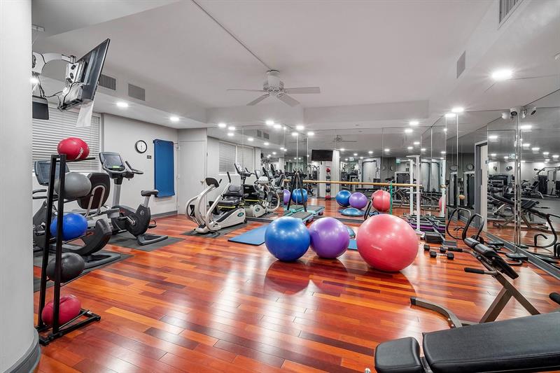 Image 10 of 35 For 3100 Ocean Blvd  1910