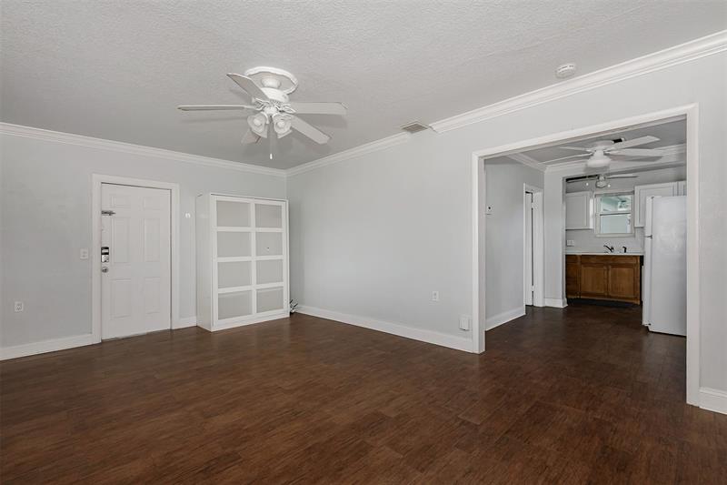 Image 7 of 16 For 5608 Buchanan St