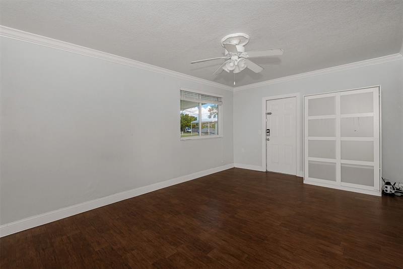 Image 8 of 16 For 5608 Buchanan St