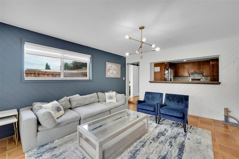 Image 15 of 29 For 1518 Yale Dr