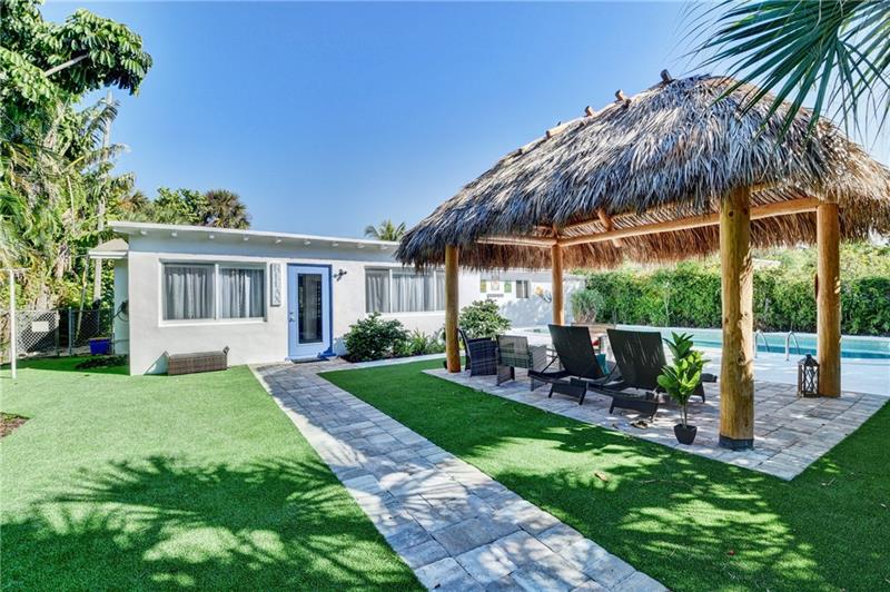 Image 17 of 42 For 10 Swinton Cir