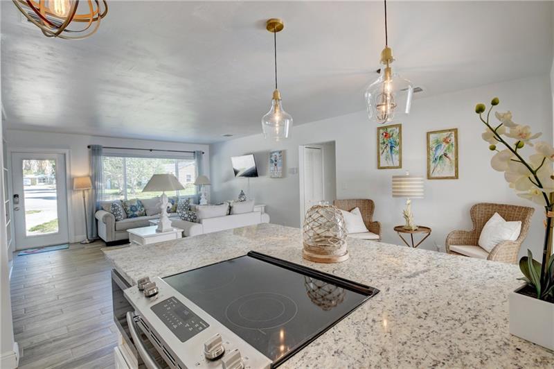 Image 24 of 42 For 10 Swinton Cir