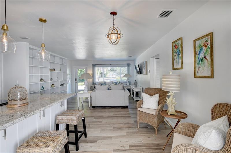 Image 25 of 42 For 10 Swinton Cir