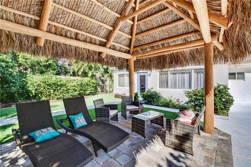 Image 42 of 42 For 10 Swinton Cir