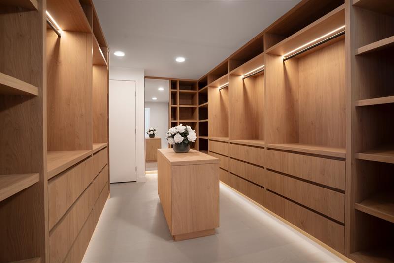 Image 19 of 72 For 501 West Ave  3903-3904