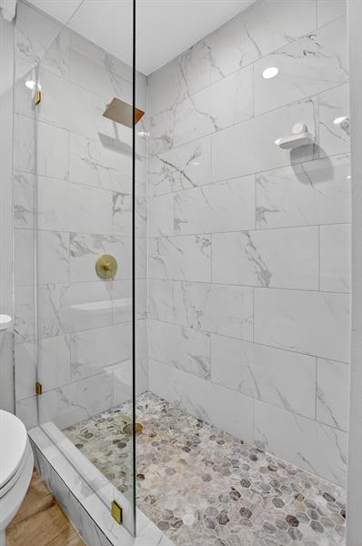 Image 17 of 28 For 55 14th St  211