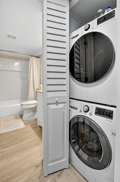 Image 22 of 28 For 55 14th St  211