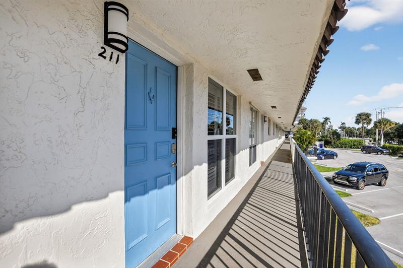 Image 3 of 28 For 55 14th St  211