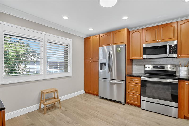 Image 8 of 28 For 55 14th St  211