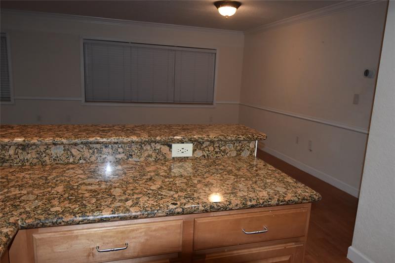 Image 10 of 28 For 150 15th Ave  140