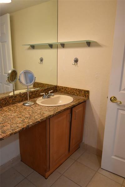 Image 16 of 28 For 150 15th Ave  140