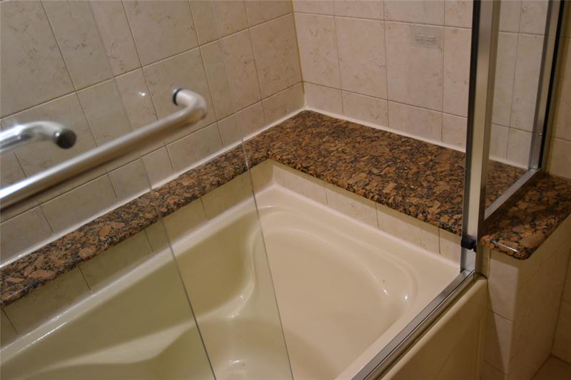 Image 19 of 28 For 150 15th Ave  140