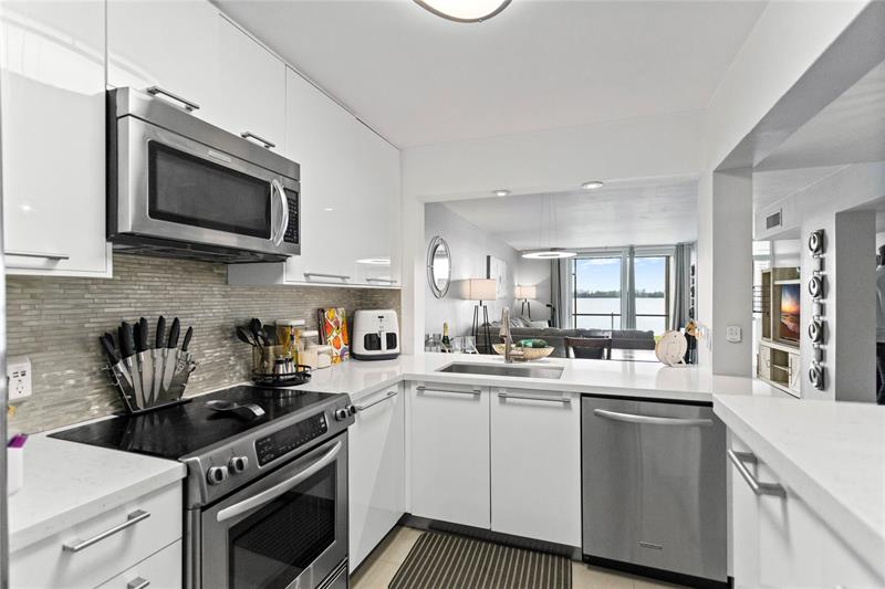 Details for 111 Lake Emerald Drive  106, Oakland Park, FL 33309