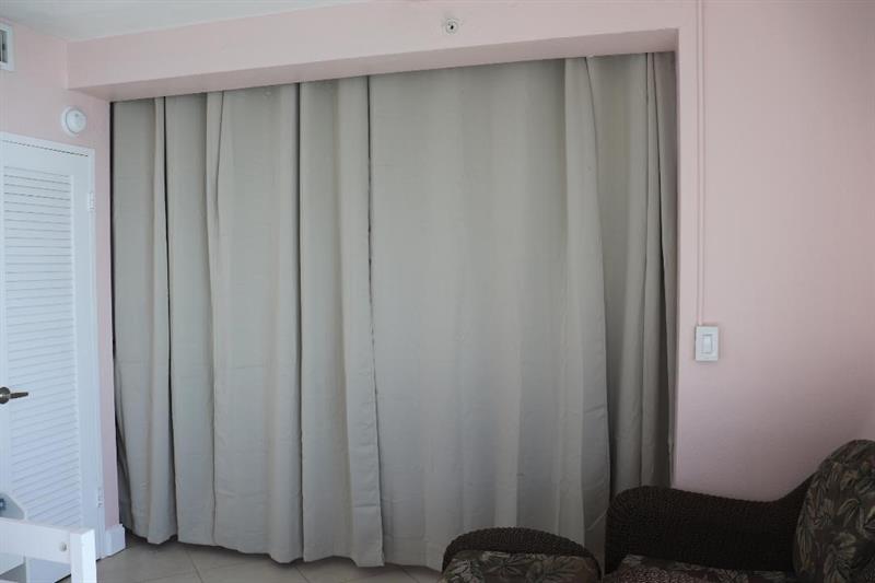 Image 10 of 47 For 3001 Ocean Dr  1011