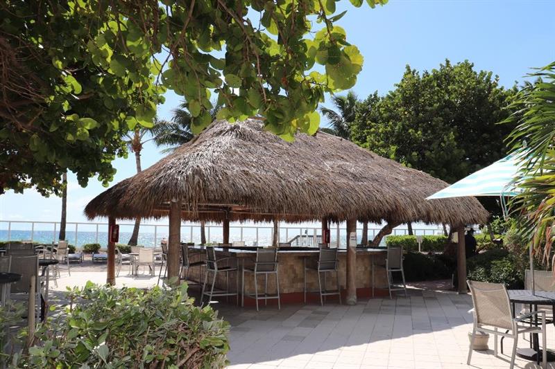 Image 35 of 47 For 3001 Ocean Dr  1011