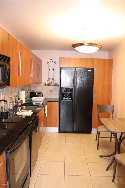 Image 8 of 47 For 3001 Ocean Dr  1011