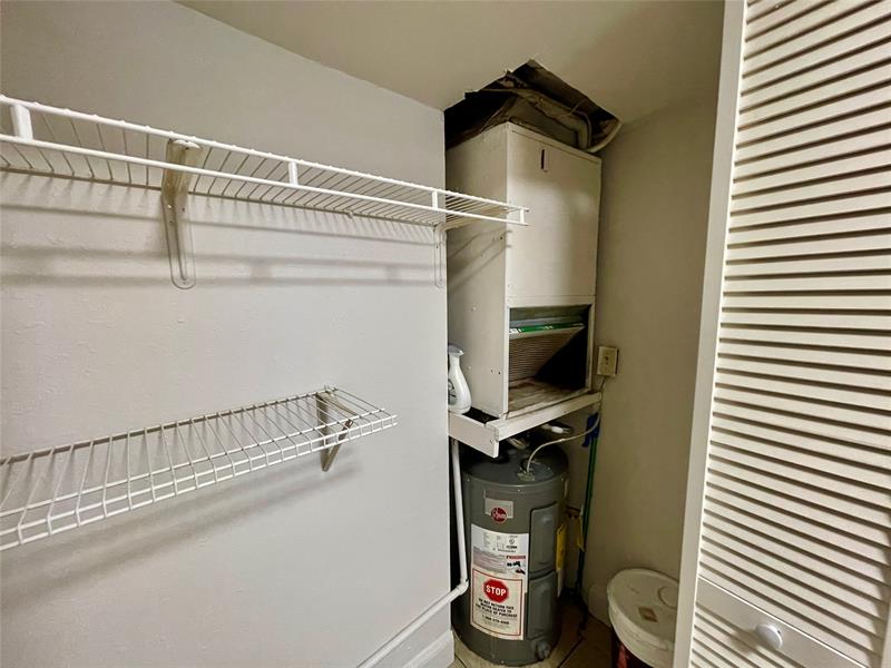 Image 4 of 15 For 601 29 Dr  4