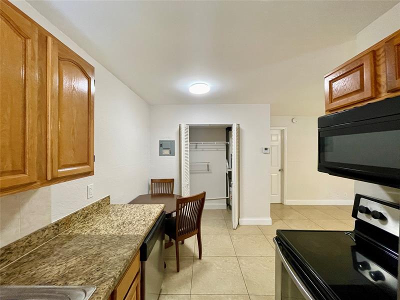 Image 5 of 15 For 601 29 Dr  4