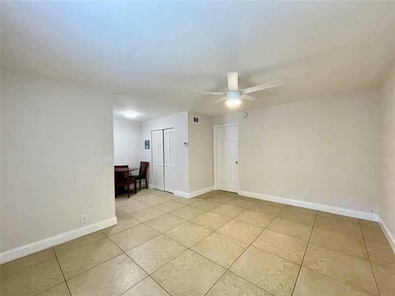 Image 7 of 15 For 601 29 Dr  4