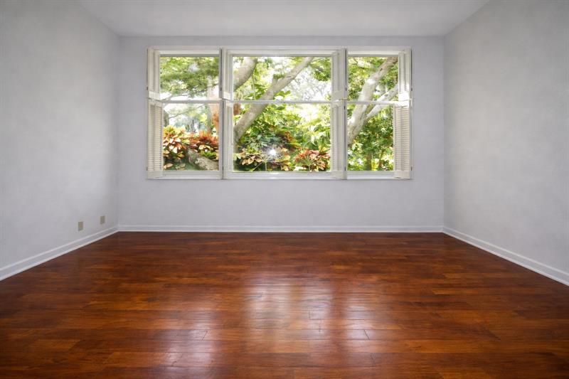 Image 12 of 37 For 3800 Hillcrest Dr  112