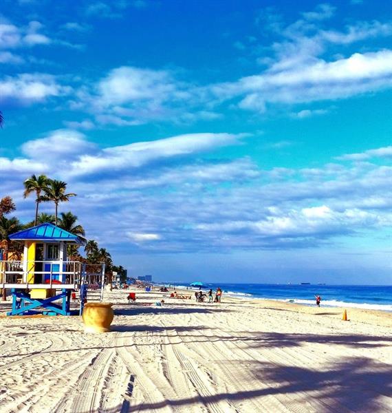 Image 37 of 37 For 3800 Hillcrest Dr  112