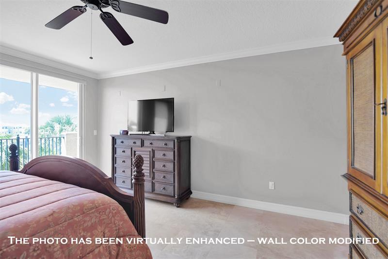 Image 33 of 52 For 9 20th Ave 403