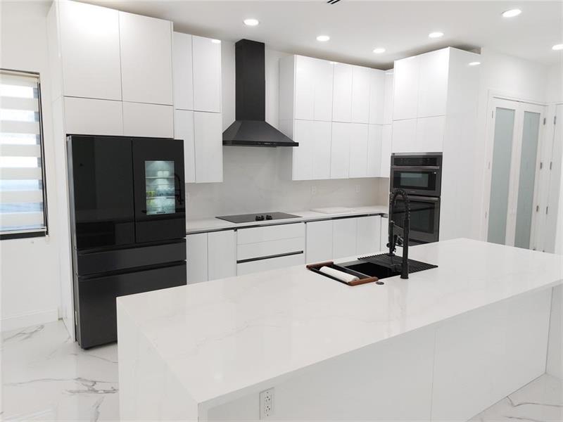 Image 7 of 25 For 254 12th St  