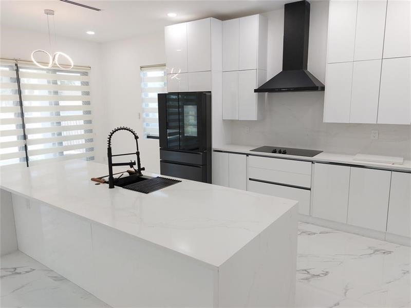 Image 8 of 25 For 254 12th St  