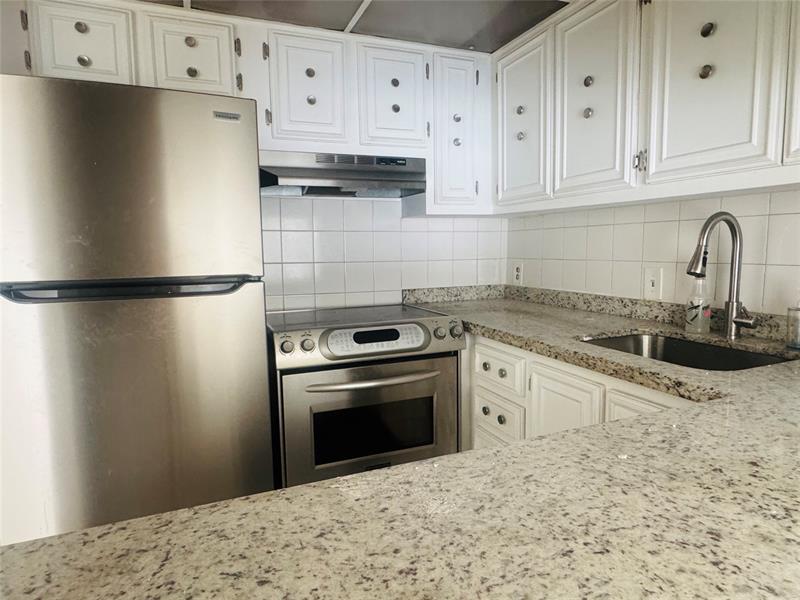 Details for 4848 24th Ct  330, Lauderdale Lakes, FL 33313