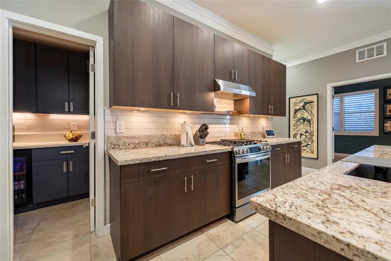 Image 10 of 30 For 4975 Whispering Way