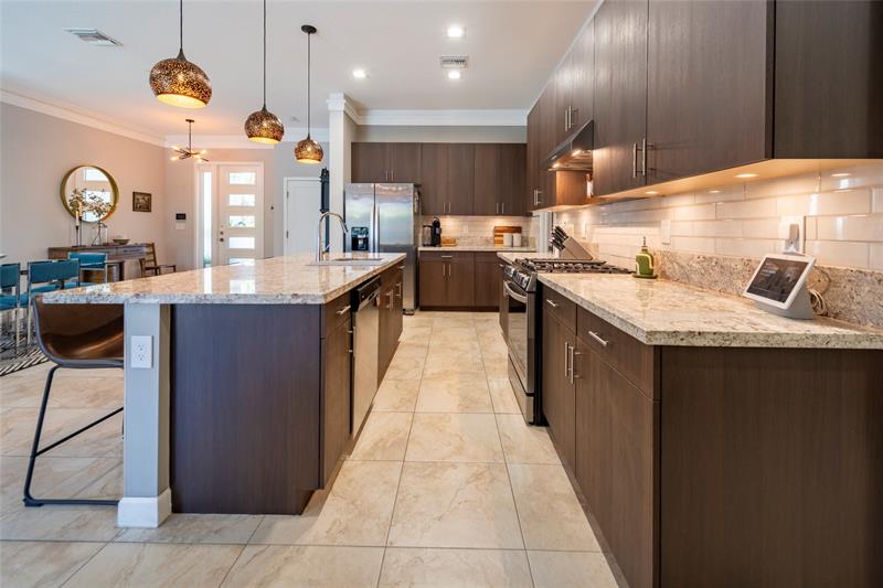 Image 13 of 30 For 4975 Whispering Way