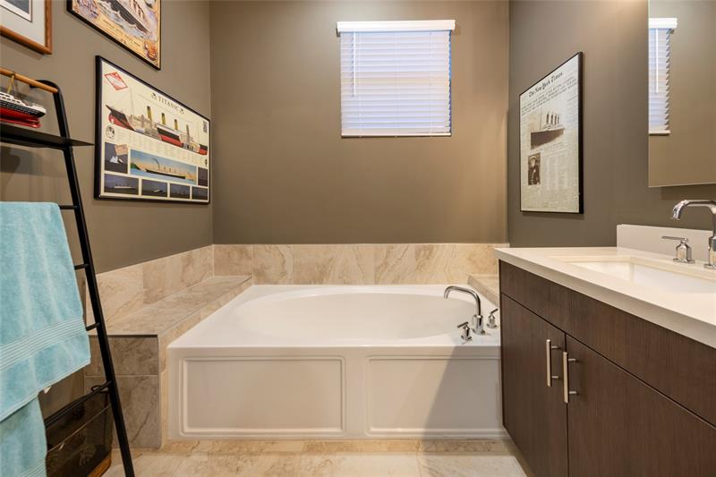 Image 24 of 30 For 4975 Whispering Way