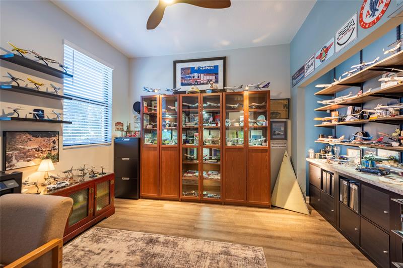 Image 27 of 30 For 4975 Whispering Way