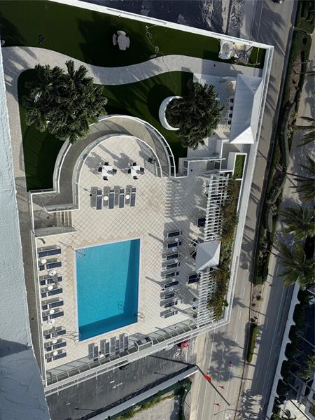 Image 8 of 34 For 3015 Ocean Blvd  19e