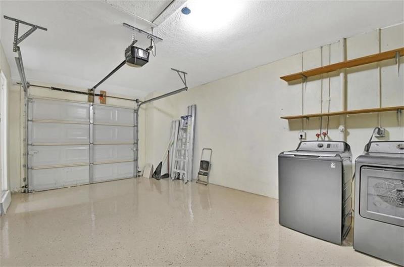 Image 12 of 15 For 5544 Lakewood Cir  E