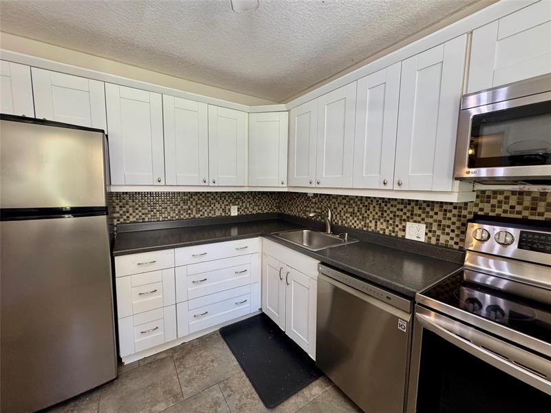 Details for 2601 Course Dr  305, Pompano Beach, FL 33069