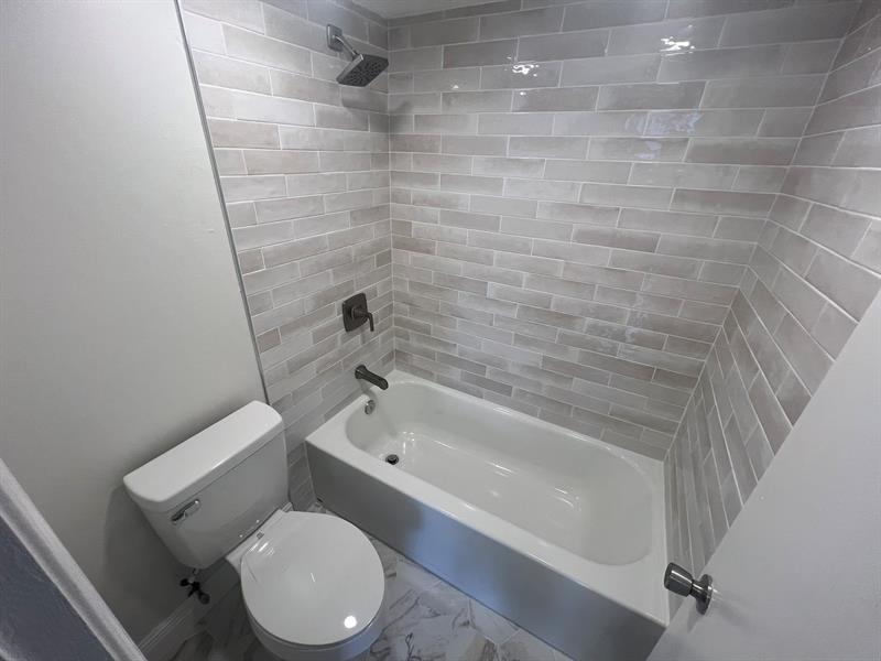 Image 10 of 29 For 9430 Poinciana Pl 415