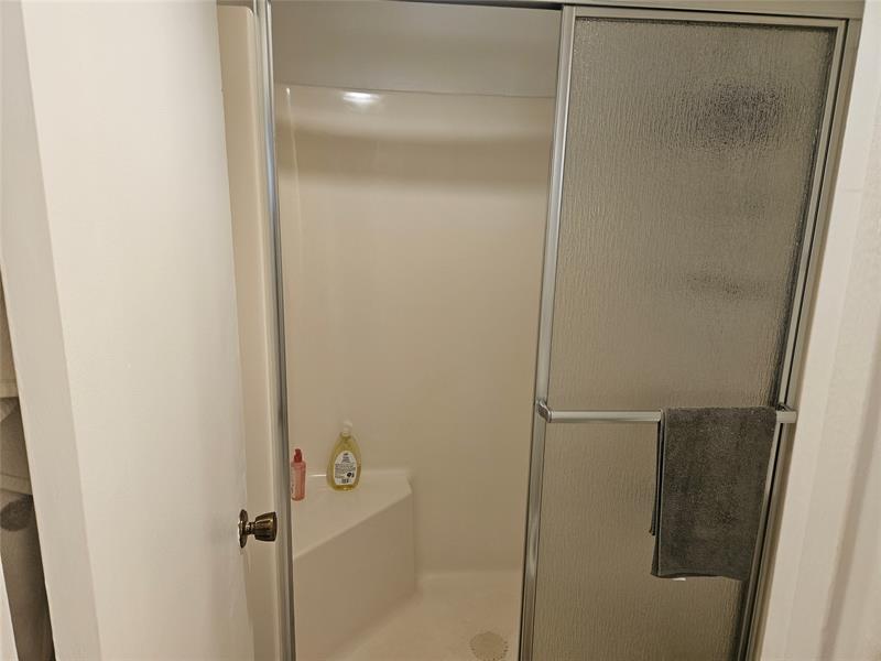 Image 22 of 39 For 959 2nd Ave  117