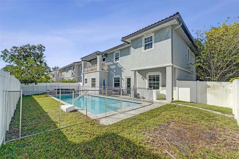 Image 11 of 85 For 3534 Forest View Cr