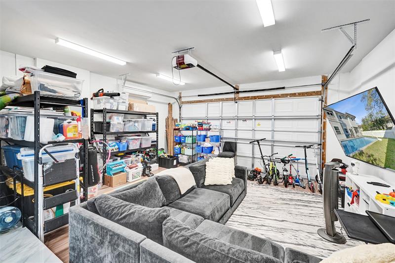 Image 50 of 85 For 3534 Forest View Cr