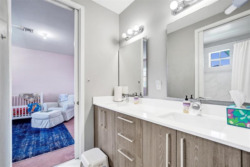 Image 62 of 85 For 3534 Forest View Cr