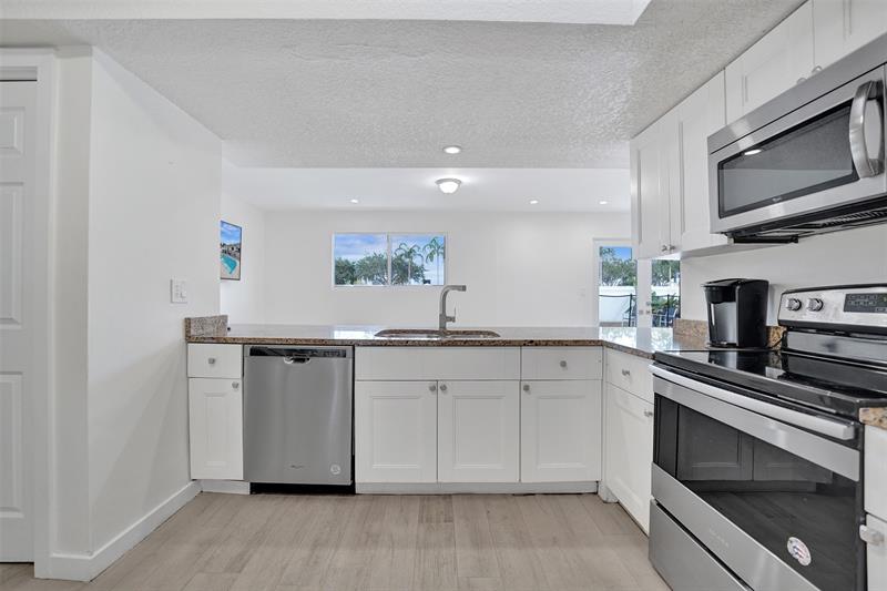 Image 5 of 24 For 4001 41st Ct