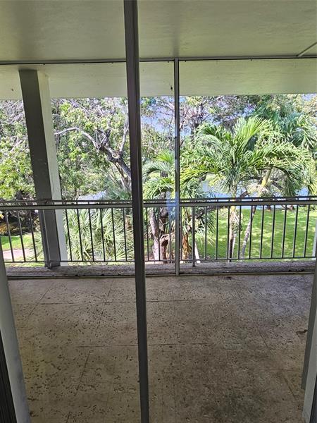 Image 24 of 44 For 777 2nd Ave  B309