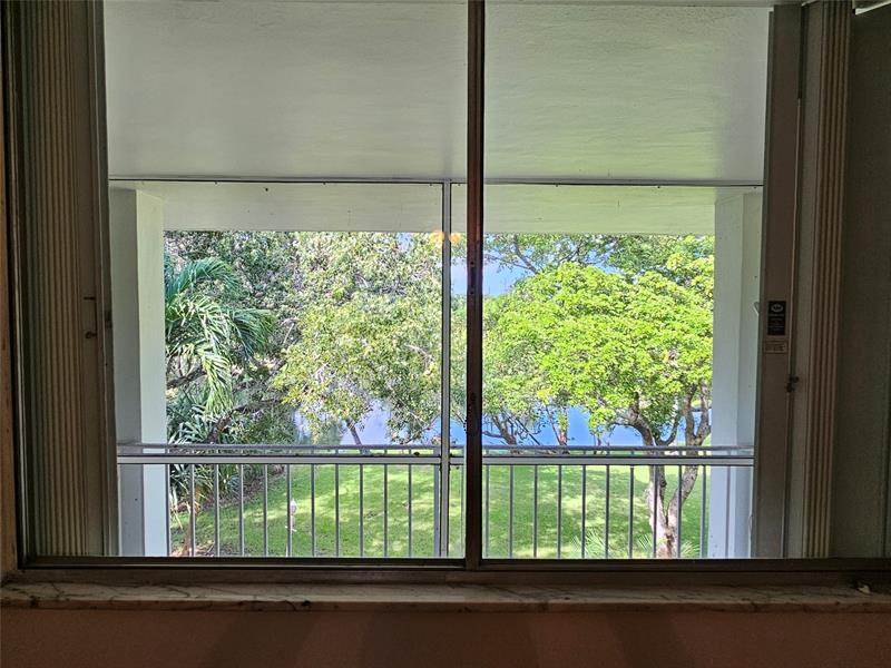 Image 28 of 44 For 777 2nd Ave  B309