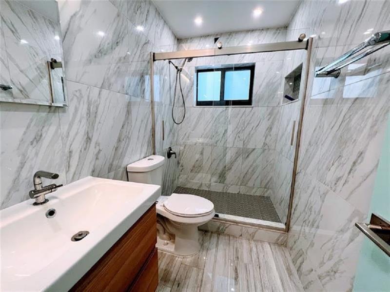 Image 16 of 19 For 2626 10th Ter  1