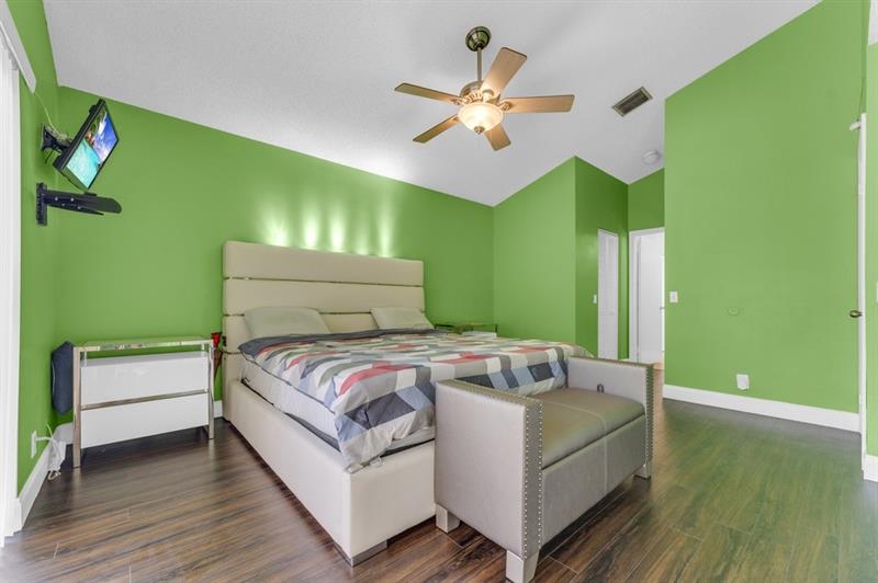 Image 32 of 47 For 248 116th Ter