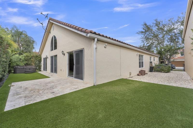 Image 40 of 47 For 248 116th Ter