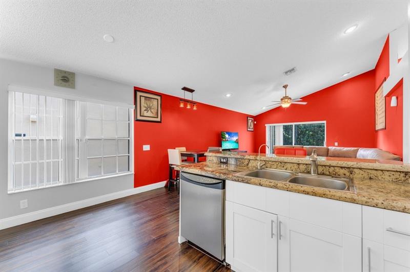 Image 7 of 47 For 248 116th Ter