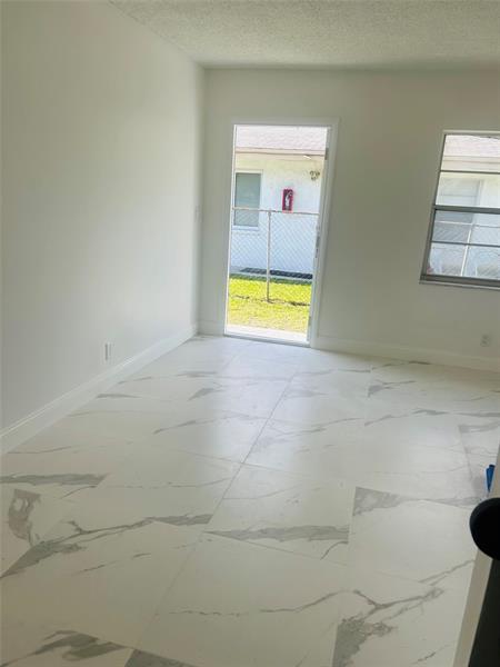 Image 11 of 14 For 1471 20th St