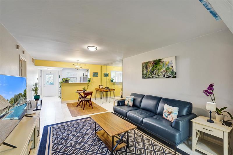 Image 10 of 30 For 608 Natura Blvd  308